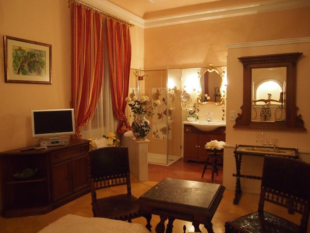 Boutique Hotel Ur-Wachau Weissenkirchen in der Wachau Phòng bức ảnh